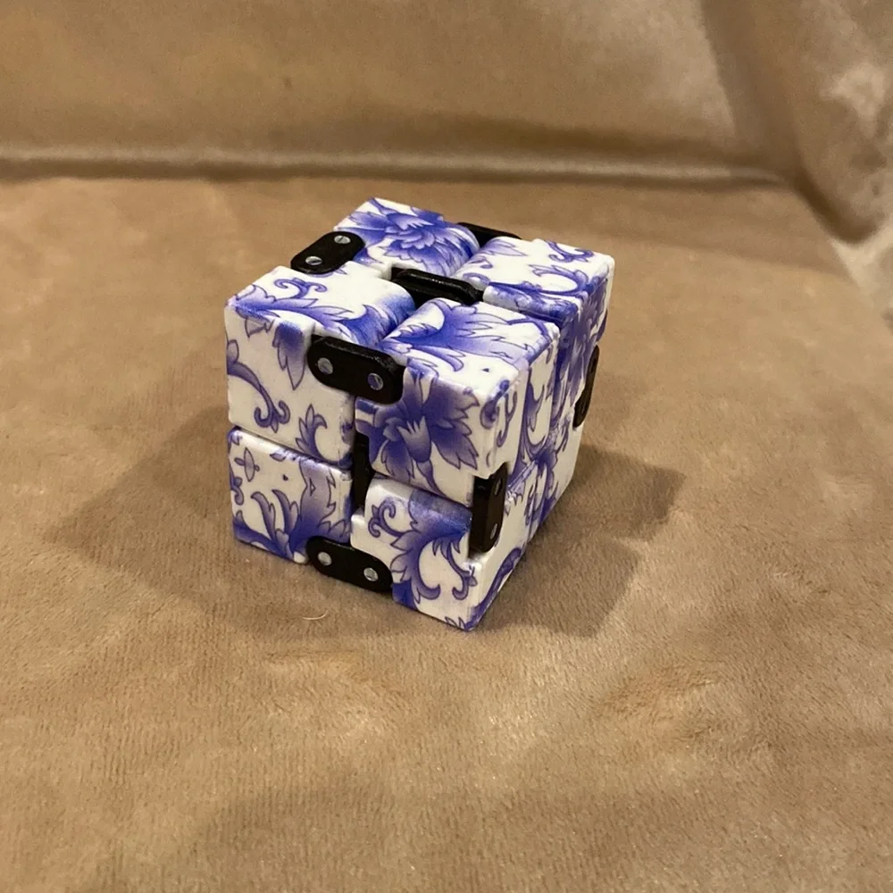 Infinity cube - Picture 2 of 5